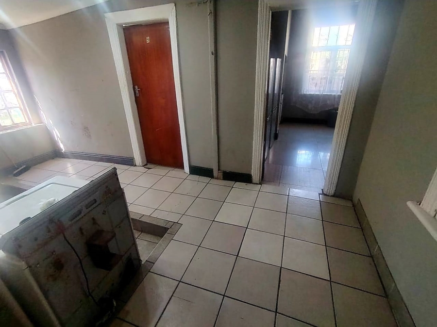 10 Bedroom Property for Sale in Quigney Eastern Cape